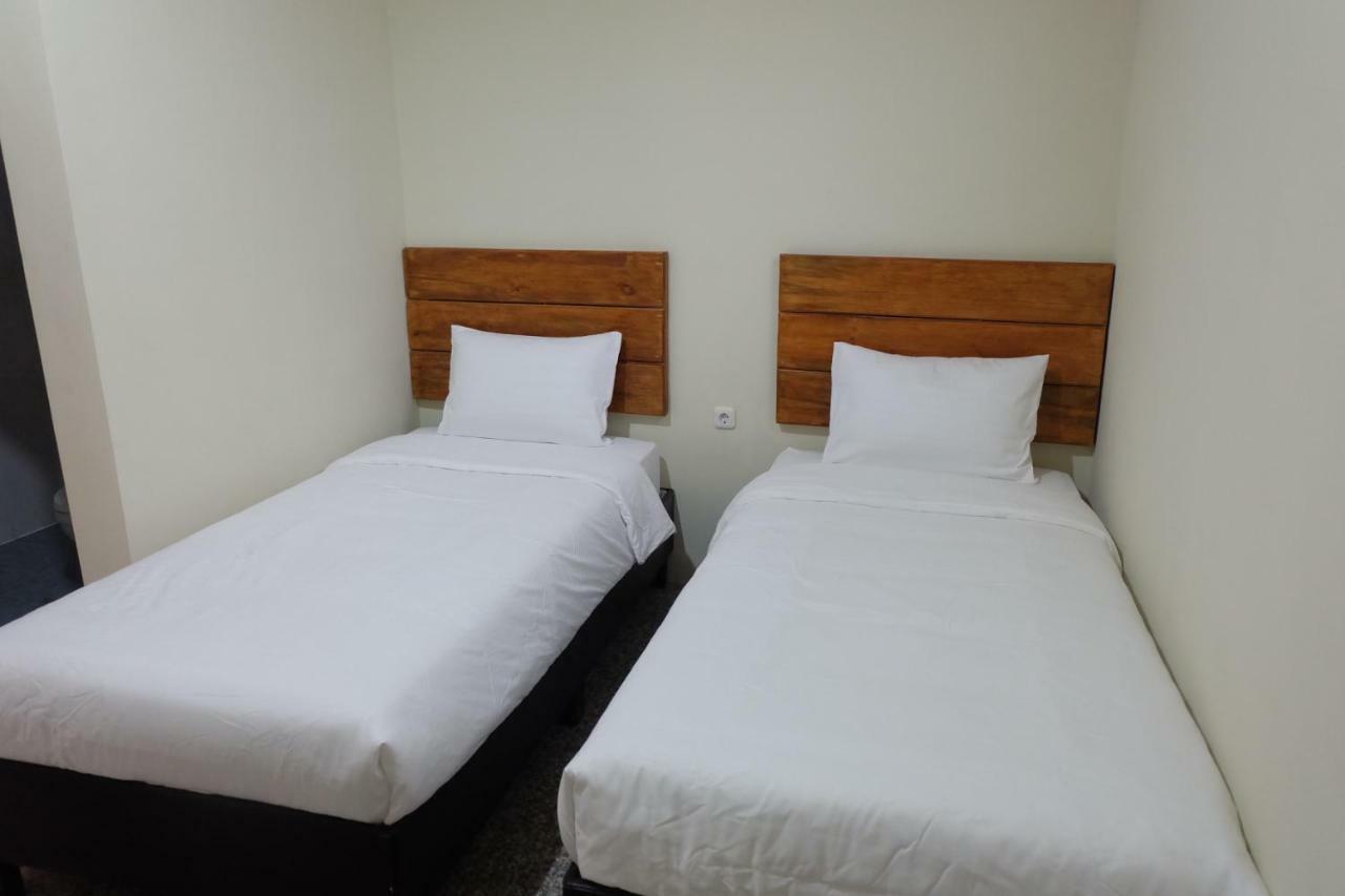 Harmoni Guest House Banyuwangi Ketapang  Bagian luar foto